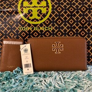 Authentic Brand New Tory Burch Britten Zip Continental  Moose/909
